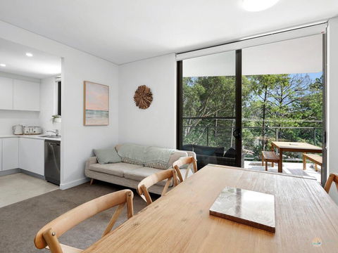 Avoca Beach Pad- 210/14-18 Cape Three Points Rd - Dalby Accommodation 2