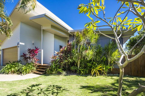 Azur Villa - Dalby Accommodation 0