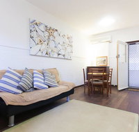 B3 Walk to UWA Swan River on the Nedlands Border - Dalby Accommodation