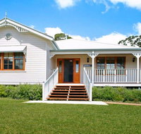 Ballogie Lodge - a quality timeless retreat - Dalby Accommodation