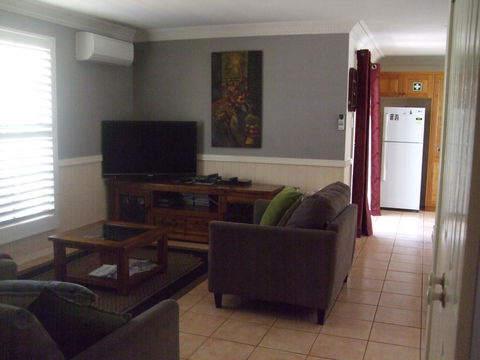 Bannockburn Lodge - Dalby Accommodation 1