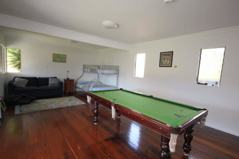 BANYANDAH 557 Ocean Drive NH - Dalby Accommodation 3