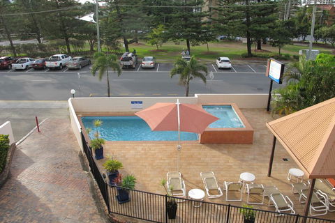 Barbados Holiday Apartments - Dalby Accommodation 2
