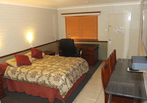 Barcaldine Country Motor Inn - Dalby Accommodation 2