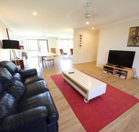 Barefoot Bungalow at Hat Head - Dalby Accommodation