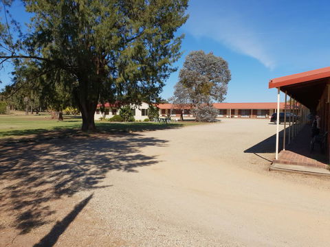 Barooga Golf View Motel - Dalby Accommodation 0