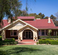 Barossa House - Dalby Accommodation