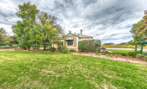 Barossa Vineyard Guesthouse - Dalby Accommodation 1