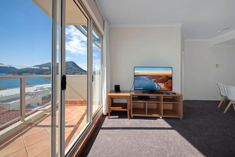 Barrington, 707/35-45 Shoal Bay Road - Dalby Accommodation 3