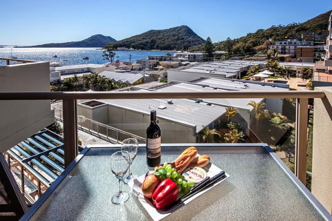 Barrington, 713/35-45 Shoal Bay Road - Dalby Accommodation 1