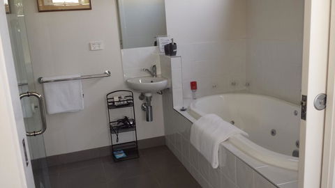 Bass Coast Country Cottages - Dalby Accommodation 3