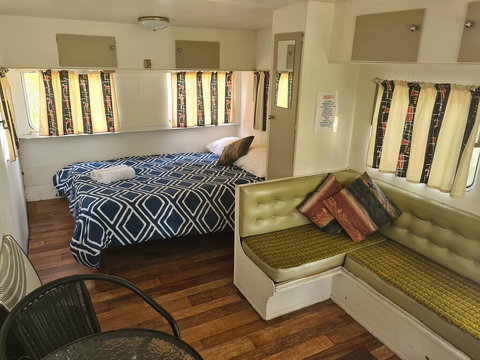 Bateman Bay Holiday Park & Batemans Bay YHA - Dalby Accommodation 0