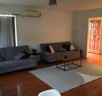 Baulkham hill house - Dalby Accommodation