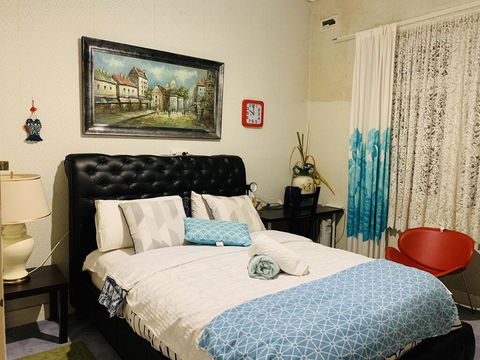 Bawlyn Room - Dalby Accommodation 0
