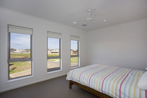 Beach & Golf Stays, Australia - Dalby Accommodation 1