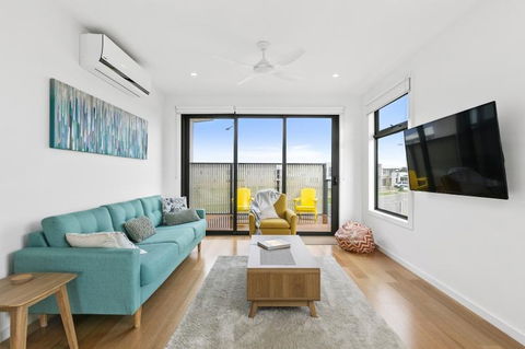 Beach & Golf Stays, Australia - Dalby Accommodation 0