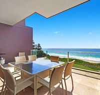 Beach and Ocean Front Penthouse with Wifi and Parking - Dalby Accommodation