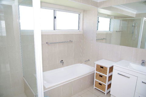 Beach Club 1, 5 Gowing Street - Dalby Accommodation 2