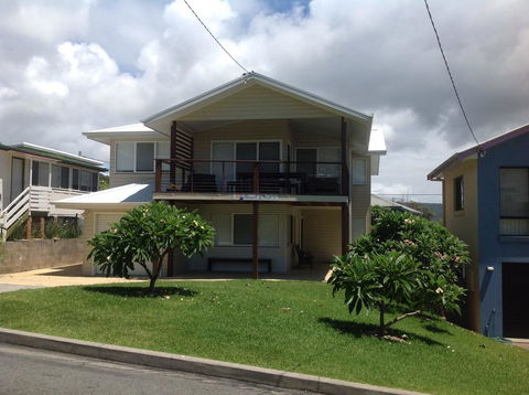Beach Club 1, 5 Gowing Street - Dalby Accommodation 3