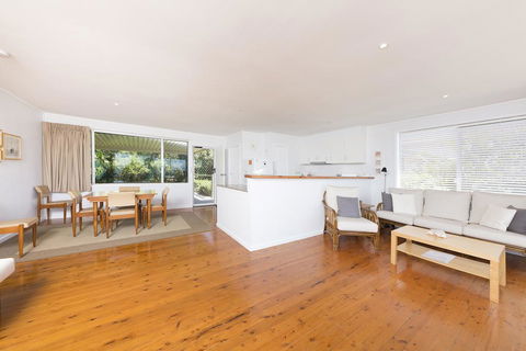 Beach Cottage, Forster - Dalby Accommodation 2
