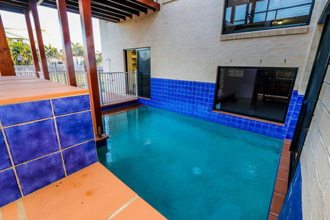Beach Fansea - Dalby Accommodation 2