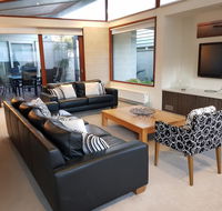 Beach Haven - Dalby Accommodation