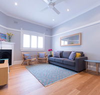 Beach Retreat - Dalby Accommodation
