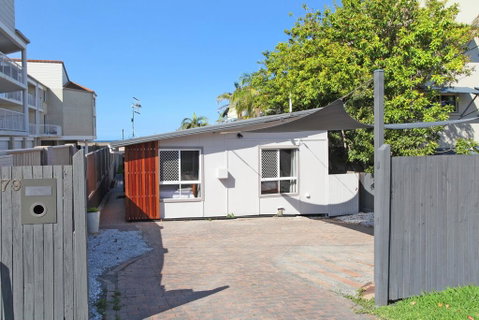 BEACH, SHOPS & FABULOUS VACATION HOME! - Dalby Accommodation 1
