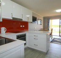 Beachfront 2 25 Willow Street - Dalby Accommodation