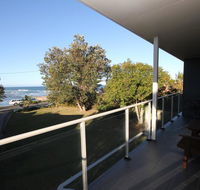 BEACHFRONT 3- 3/12 Bundella Ave LC - Dalby Accommodation