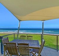 Beachfront Luxury - Dalby Accommodation
