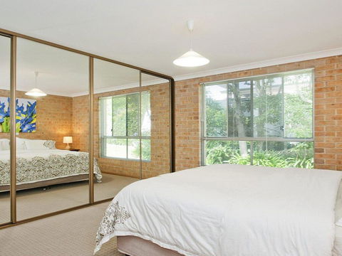 Beachfront Pool House - Absolute Beachfront - Dalby Accommodation 3