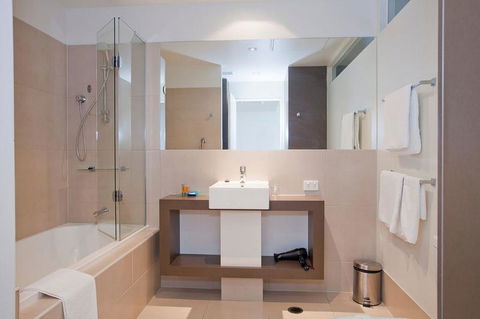 Beachfront Resort Torquay, Australia - Dalby Accommodation 2