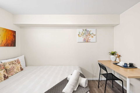Relaxed Private Double Room In Carramar - Close To Station - Shared Bathroom - Dalby Accommodation 1