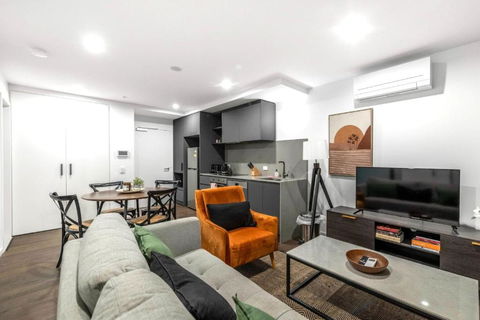 Reid City Escape Modern Stay In ACT - Dalby Accommodation 2