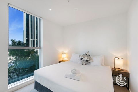 REST COLLECTION Apartments On Collins Docklands - Dalby Accommodation 1