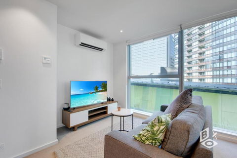 REST COLLECTION Apartments On Collins Docklands - Dalby Accommodation 0