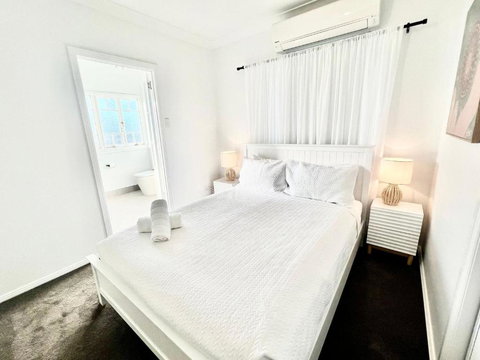 Renovated Queenslander - Upstairs 2km To Stadium - Dalby Accommodation 2