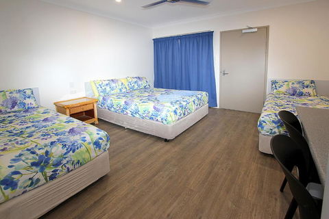Reef Gardens Motel - Dalby Accommodation 0