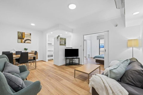 Renovated Family Apartment With Pool & WiFi - Dalby Accommodation 1