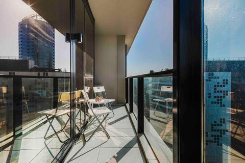 Resort Lifestyle Urban Apt - Pool, Gym, Sauna - Dalby Accommodation 1