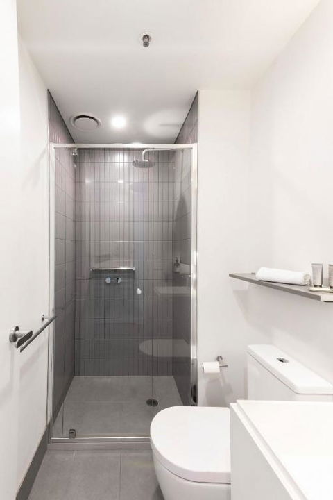 Resort Style Living 2 Bed Apt With Pool BBQ - Dalby Accommodation 2