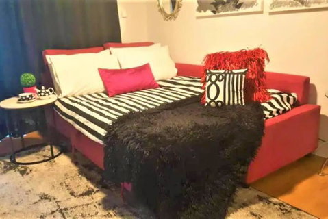 Retro Chic Vibes, Tropical Pool & Prime Location - Dalby Accommodation 1