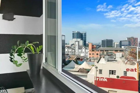 Retro Chic Vibes, Tropical Pool & Prime Location - Dalby Accommodation 2