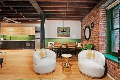 Retro Meets Industrial At Heritage Bond Store - Dalby Accommodation 1