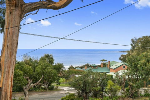 Retro Retreat - Dalby Accommodation 2