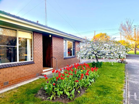 Retro Riverside Redan, Ballarat - Dalby Accommodation 0