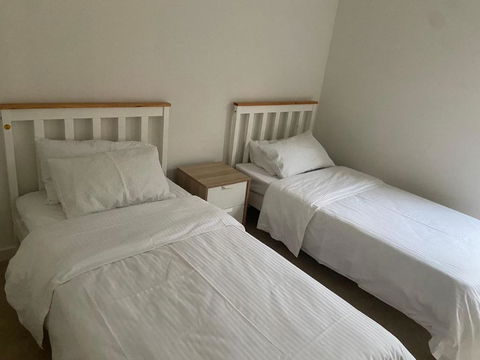 Ringwood View Morden Unit - Dalby Accommodation 1