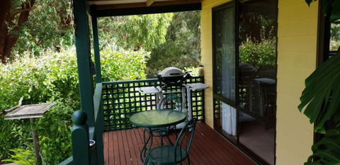 Ripplebrook Country Cottage - Dalby Accommodation 3