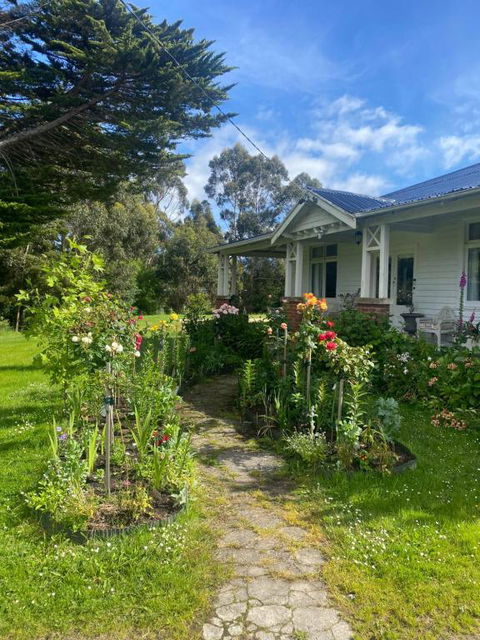 River Front Estate - Dalby Accommodation 0
